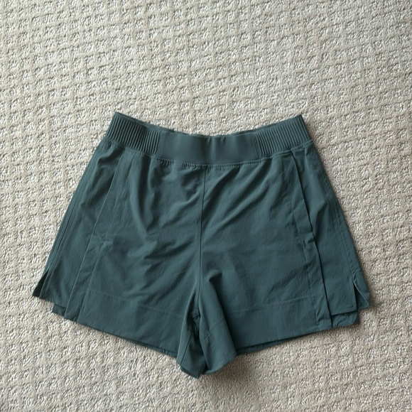 Lululemon Stretch High Rise Short - Picture 2 of 3